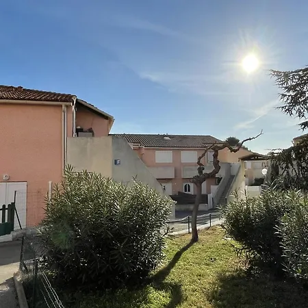 Climatise Avec Terrasse Et Parking A 500m De La De - Fr-1-338-144 דירה