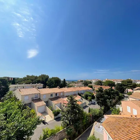 Climatise Avec Terrasse Et Parking A 500m De La De - Fr-1-338-144 דירה *