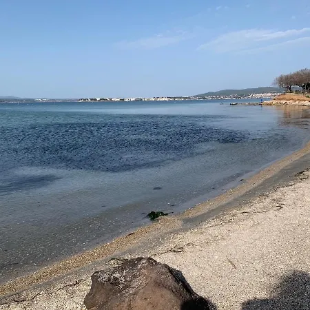 Climatise Avec Terrasse Et Parking A 500m De La De - Fr-1-338-144 Апартаменты *