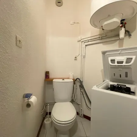 Climatise Avec Terrasse Et Parking A 500m De La De - Fr-1-338-144 Сет